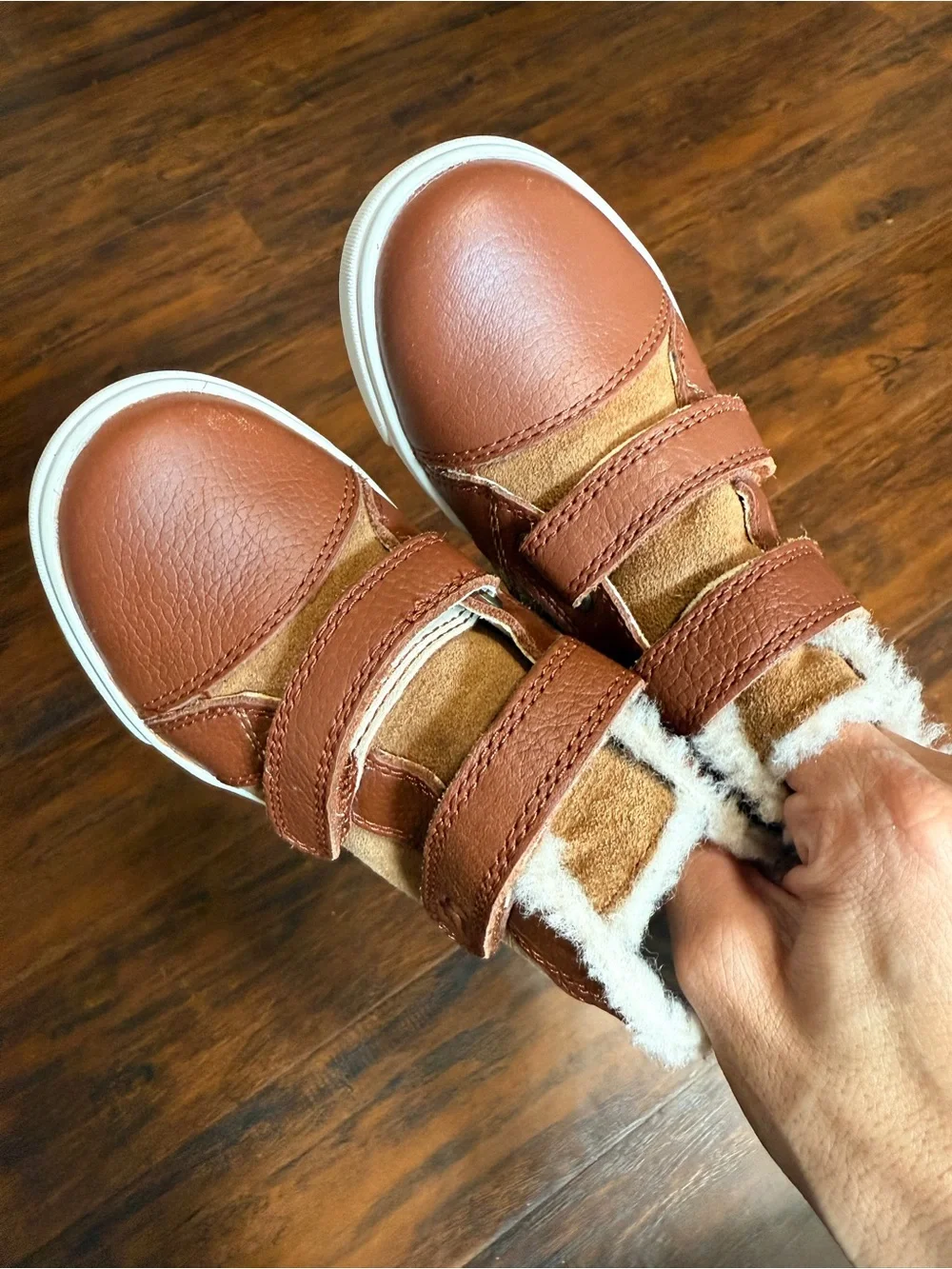 UGG Rennon II Chestnut Suede Leather High Top Sneakers Toddler size 8